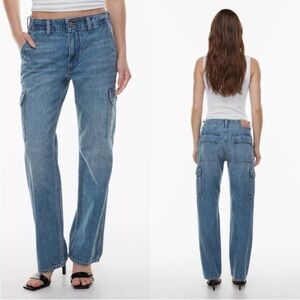 Aritzia Denim Forum The '90s Edie Lo-Rise Cargo Jean